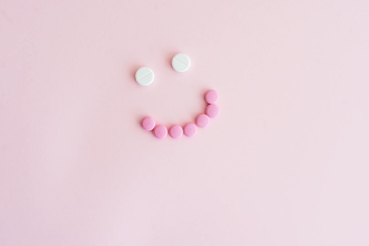 happy pills symbolizing mdma therapy happy pills symbolizing mdma therapy | Las Vegas Center for Psychedelic Therapy